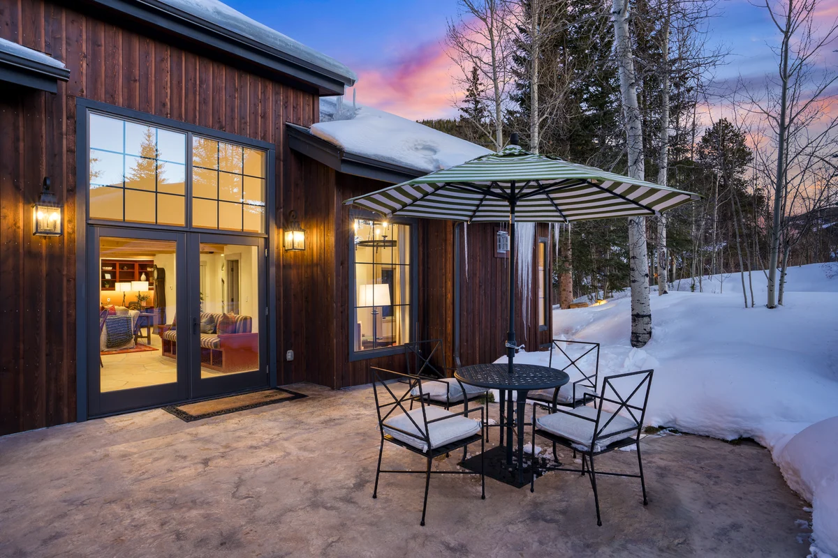 Wander Keystone Riverfront