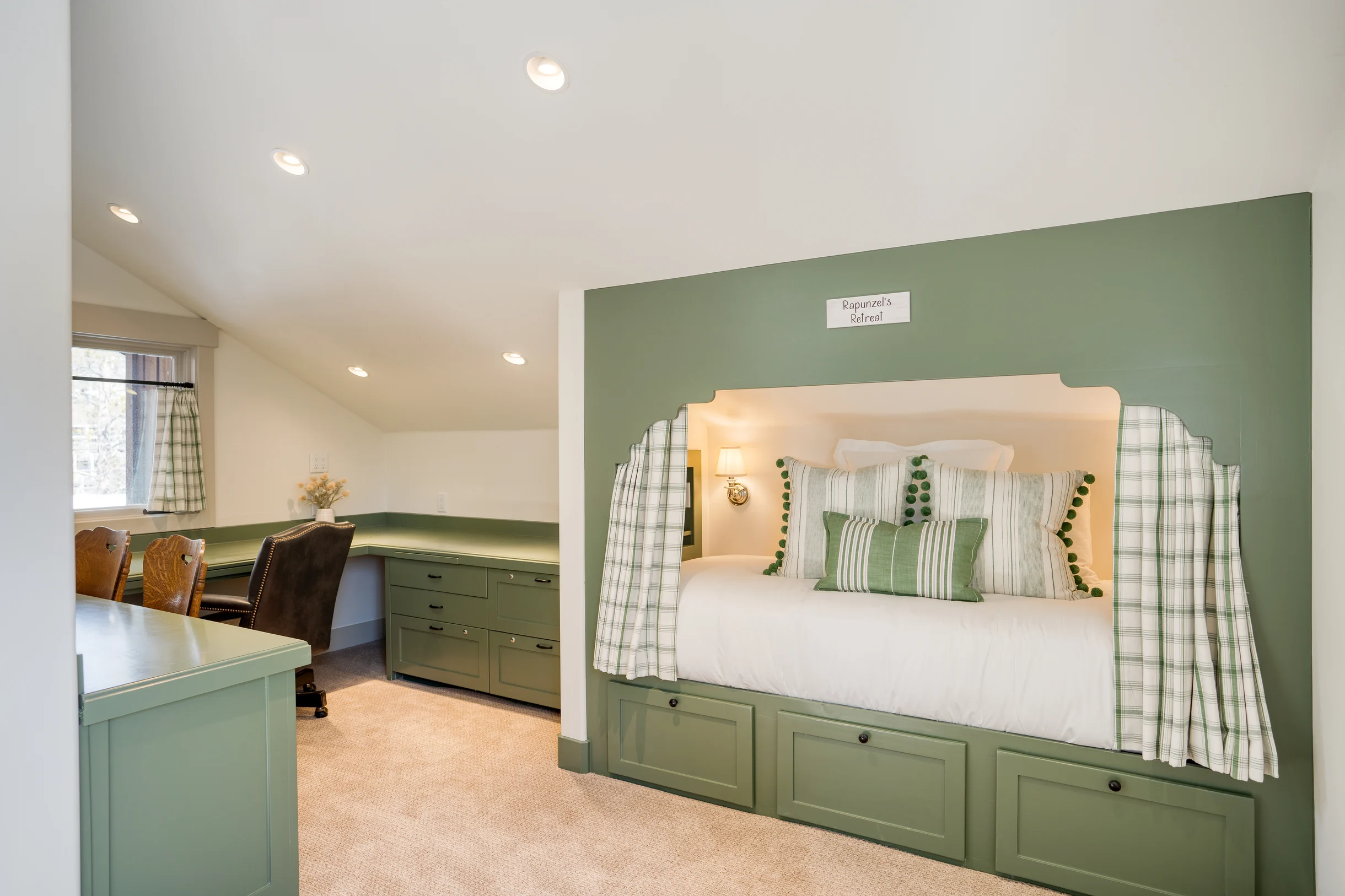 Wander Keystone Riverfront #42