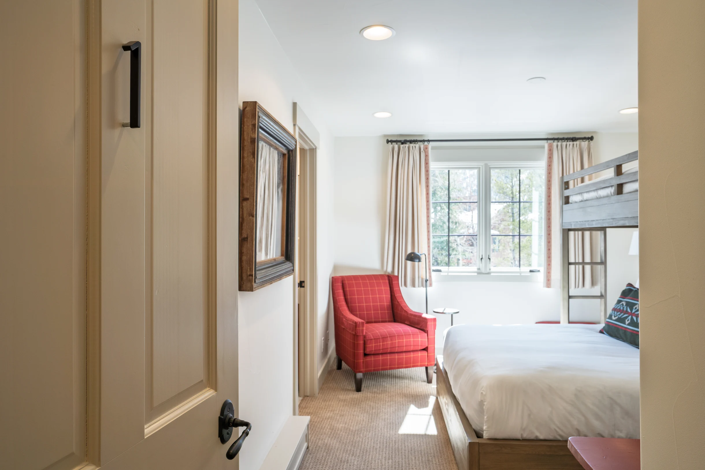 Wander Keystone Riverfront #54