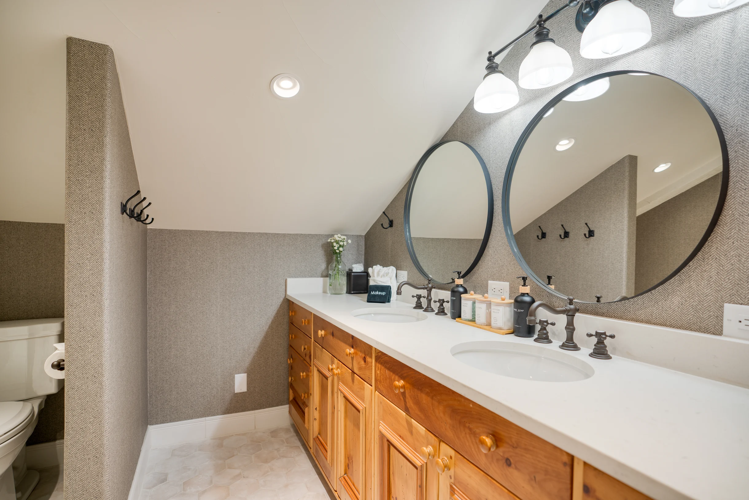 Wander Keystone Riverfront #26