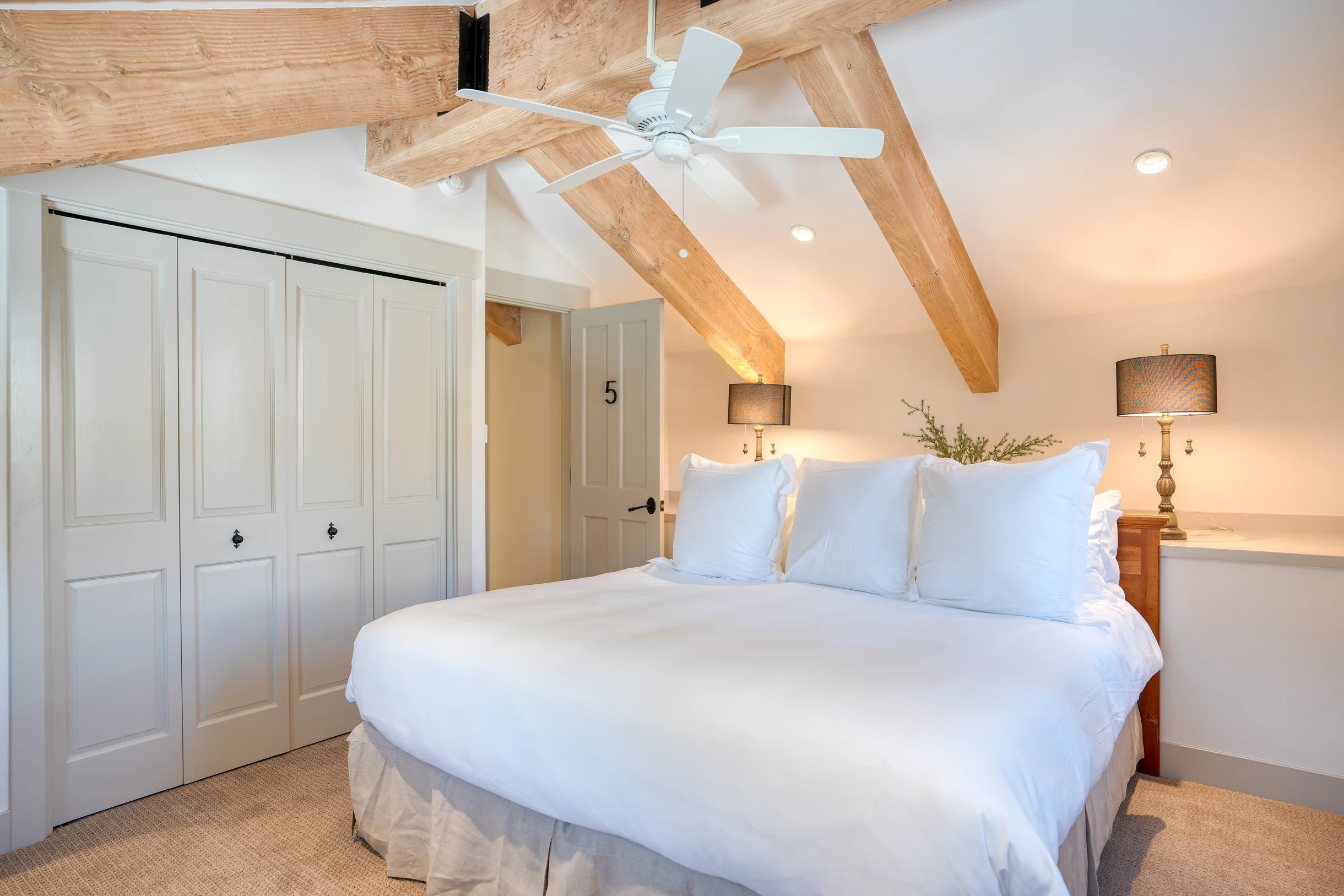 Wander Keystone Riverfront #27