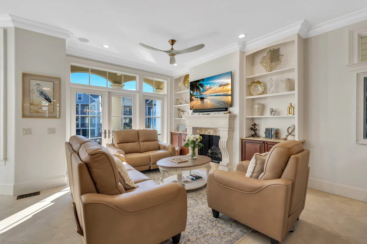 114 Sandcastle property photo 3