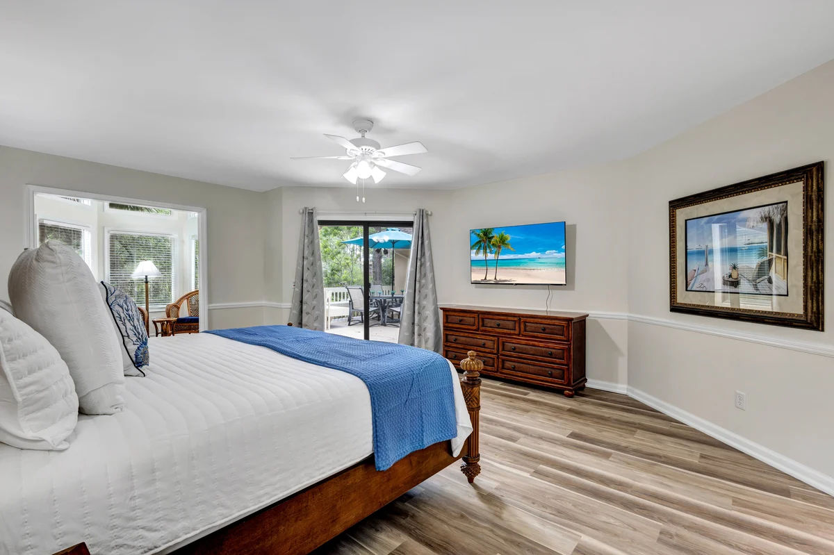 Bedroom 1 image 1