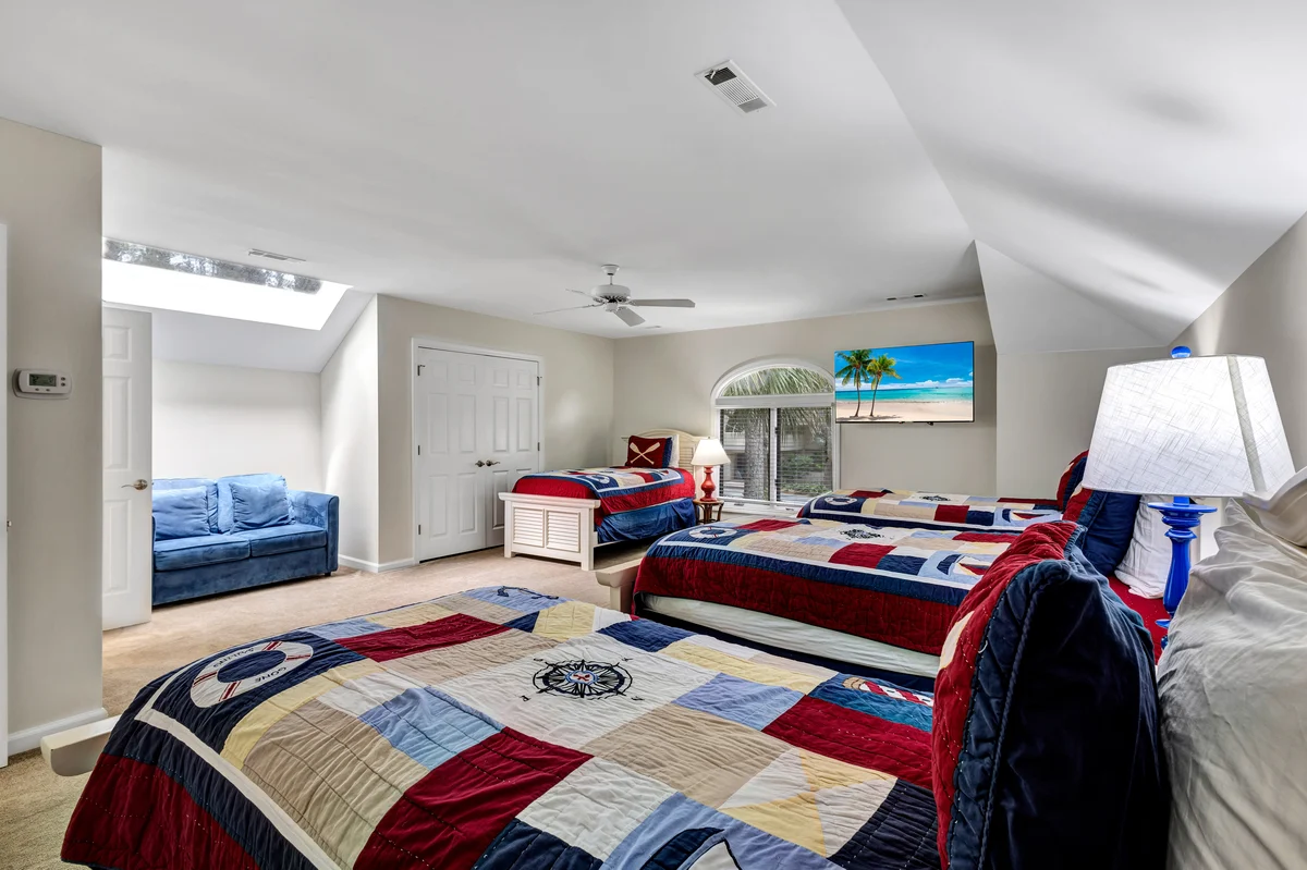 Bedroom 3 image 1