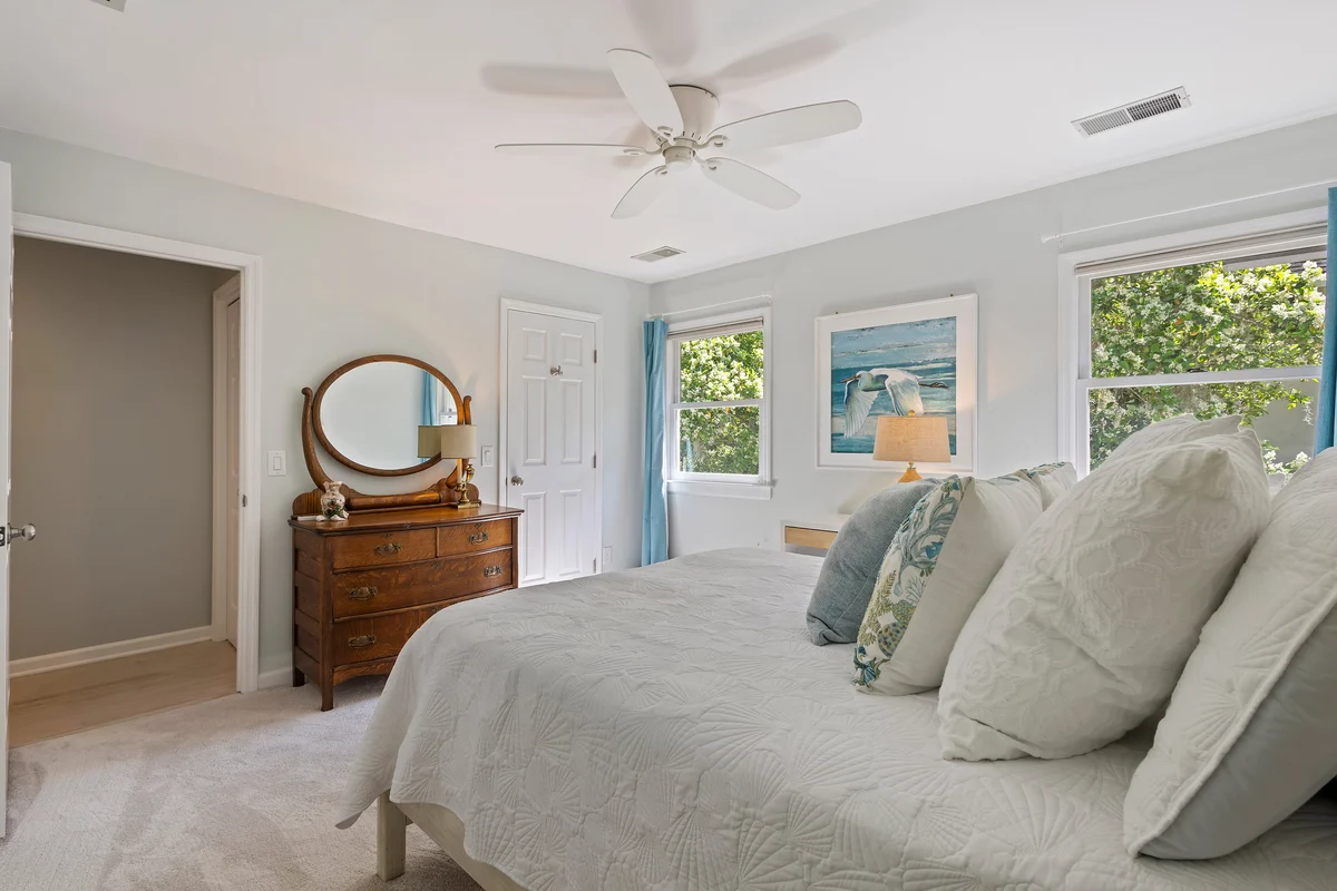 Bedroom 1 image 1