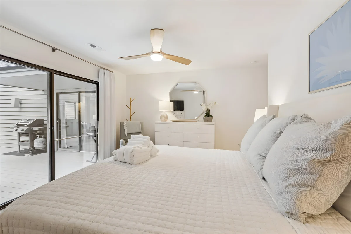 Bedroom 1 image 1