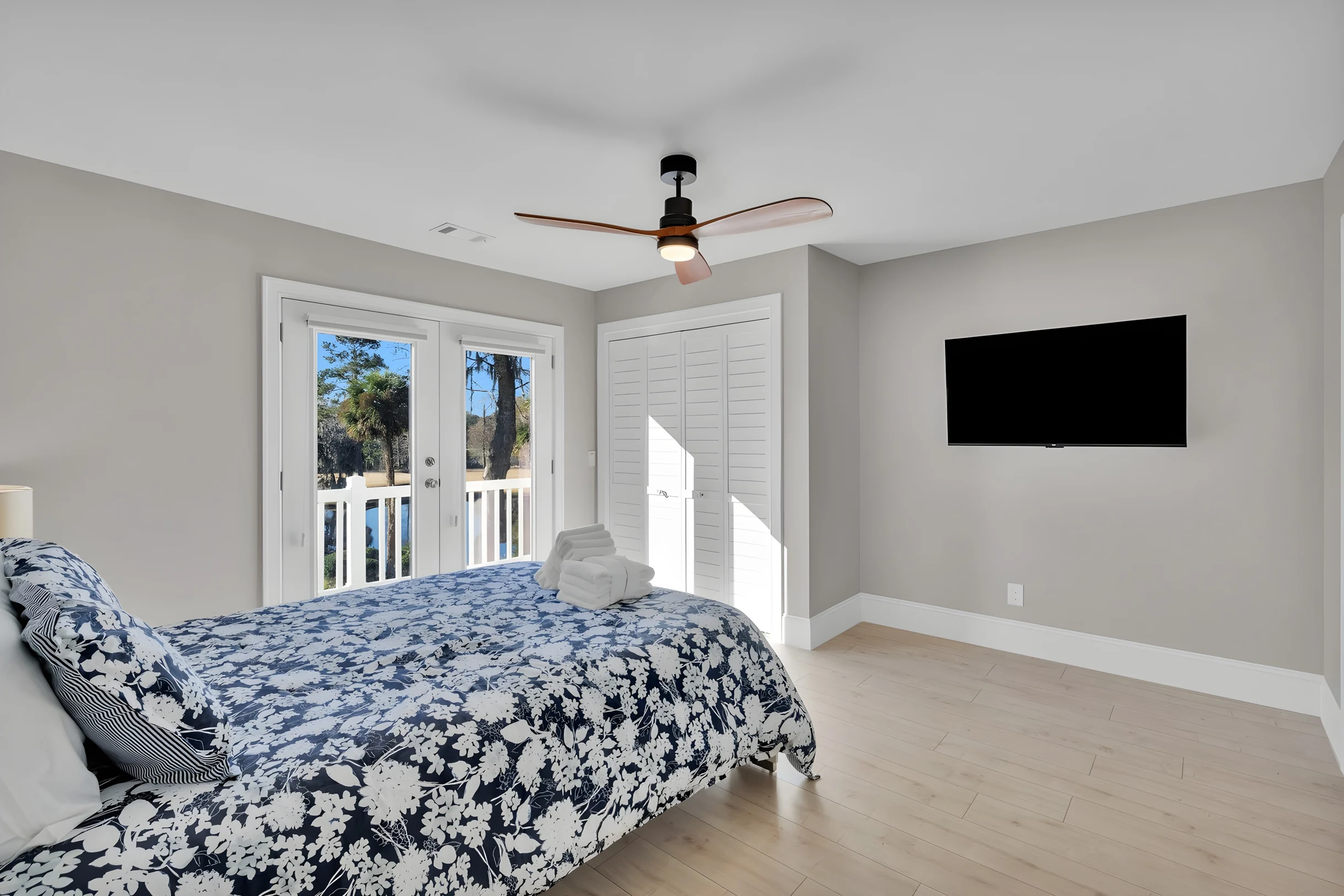 18 St. John's Place #20