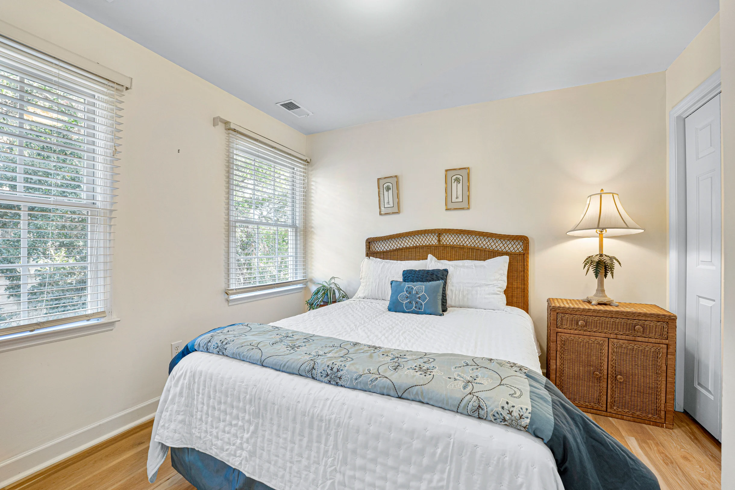 1 Nighthawk Street #20