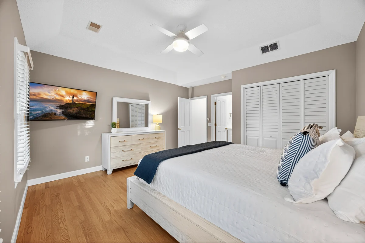 Bedroom 3 image 1