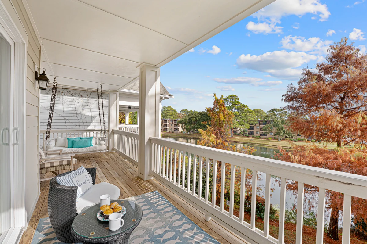 Wander Folly Field Retreat