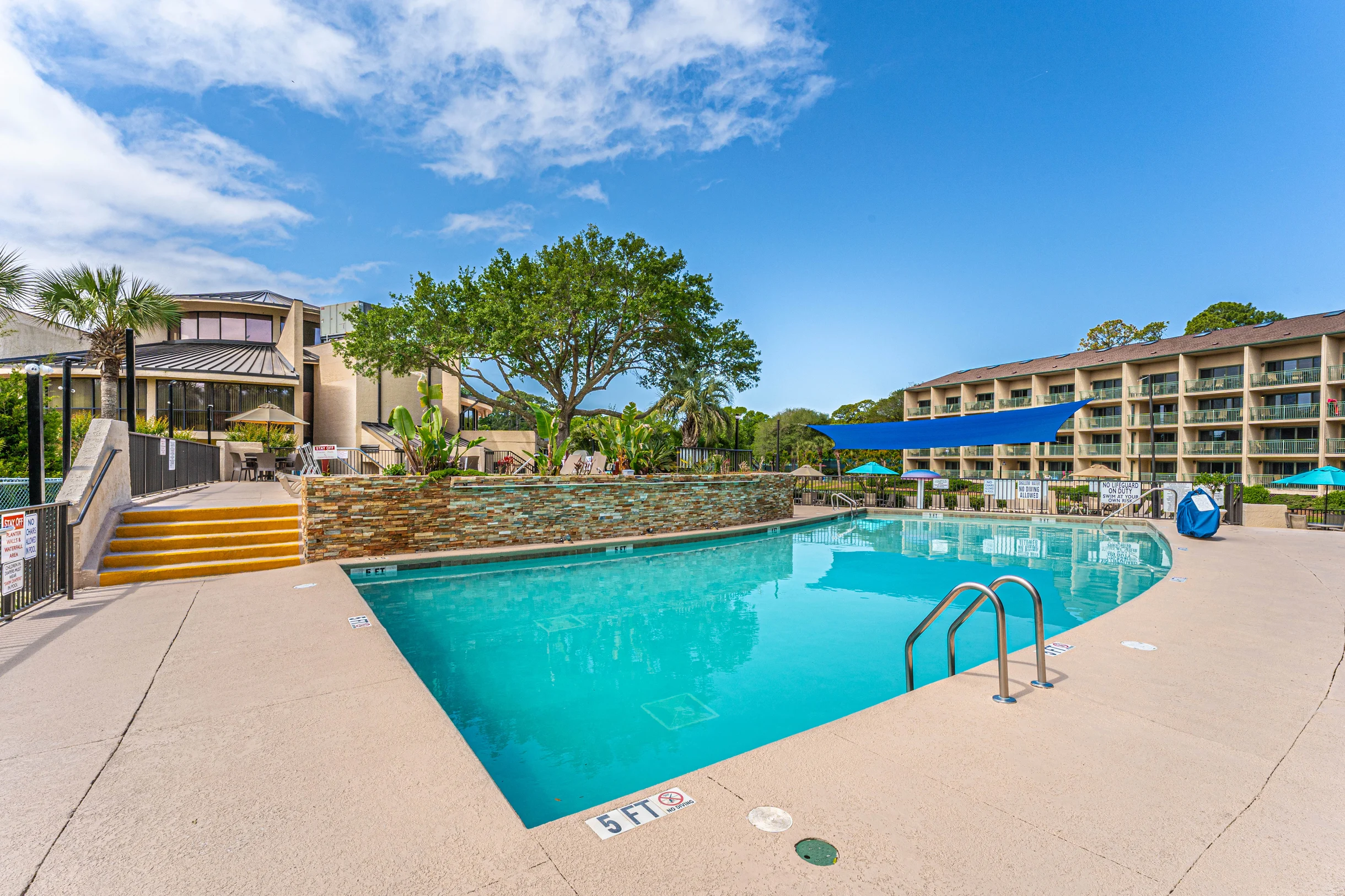 6105 Island Club #3