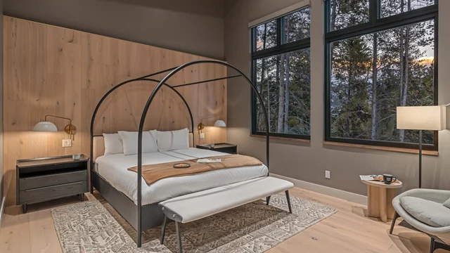 Bedroom 1 image 1