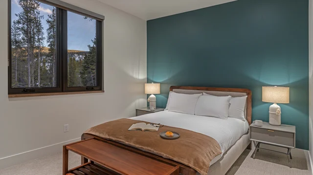 Bedroom 3 image 1