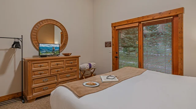 Bedroom 3 image 1