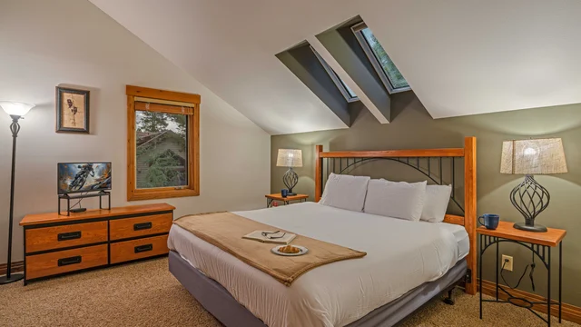 Bedroom 4 image 1