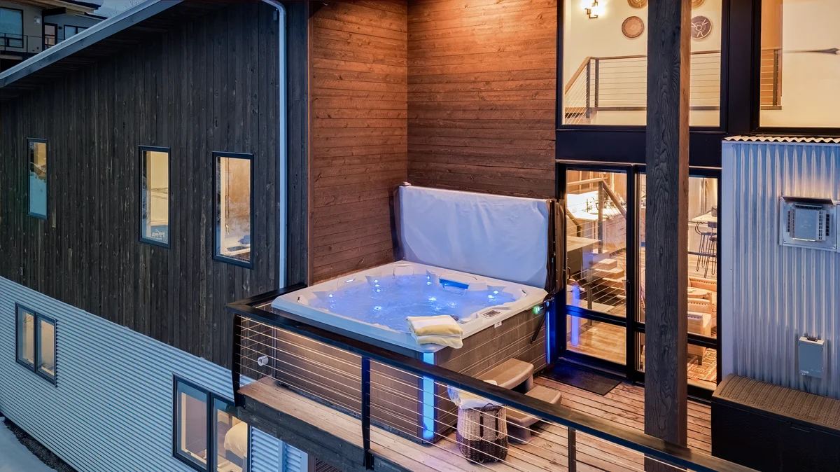 Wander Steamboat Hilltop