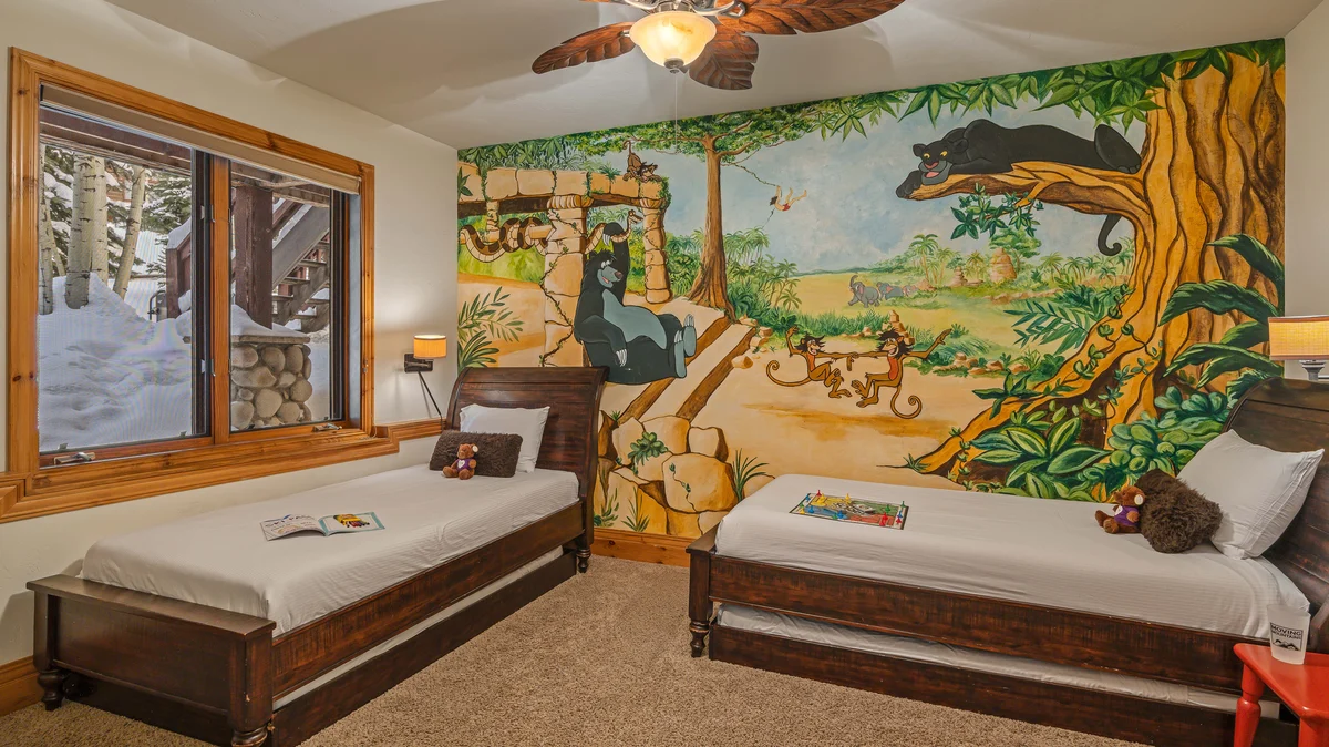 Bedroom 2 image 1