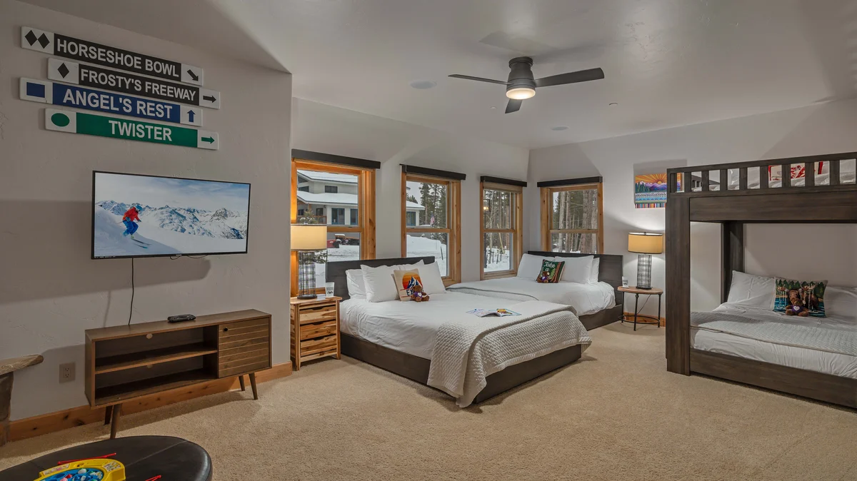 Bedroom 1 image 1