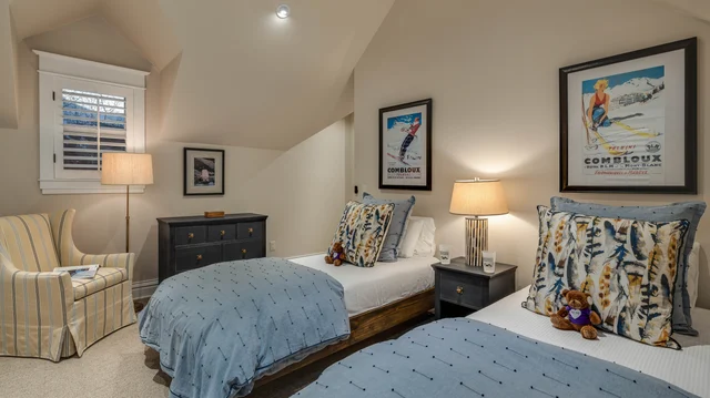 Bedroom 1 image 1
