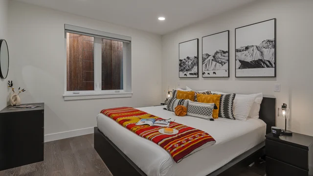 Bedroom 3 image 1