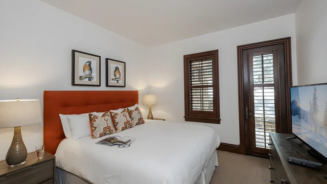 Bedroom 1 image 1