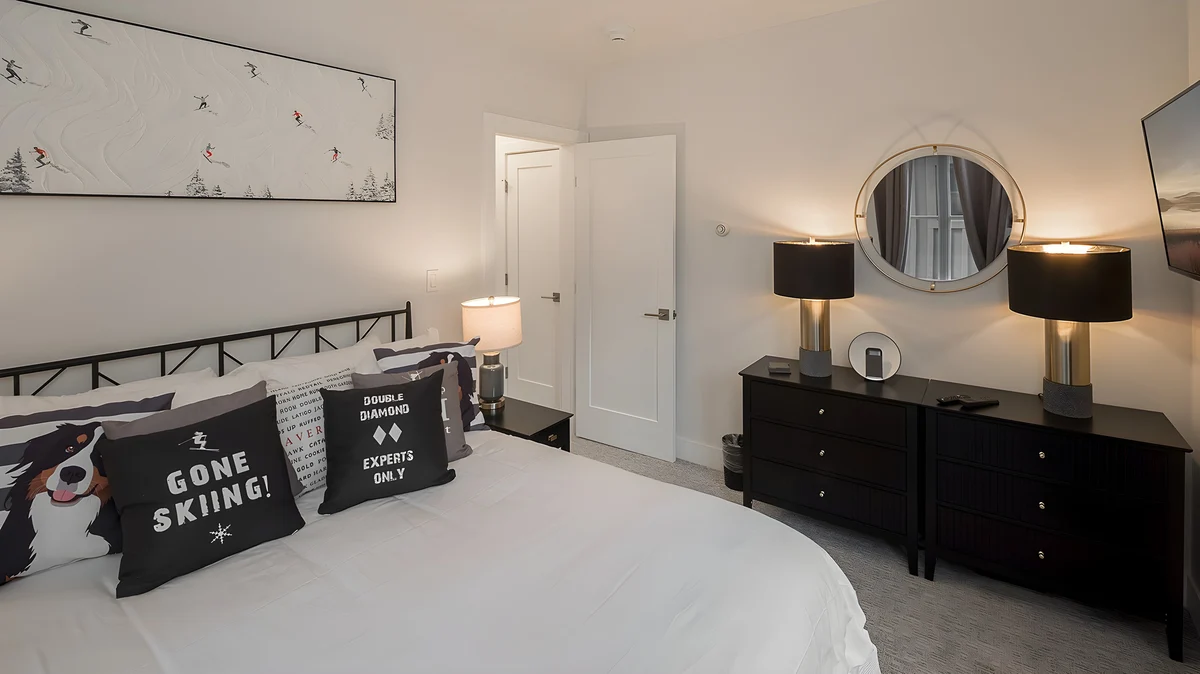 Bedroom 1 image 1