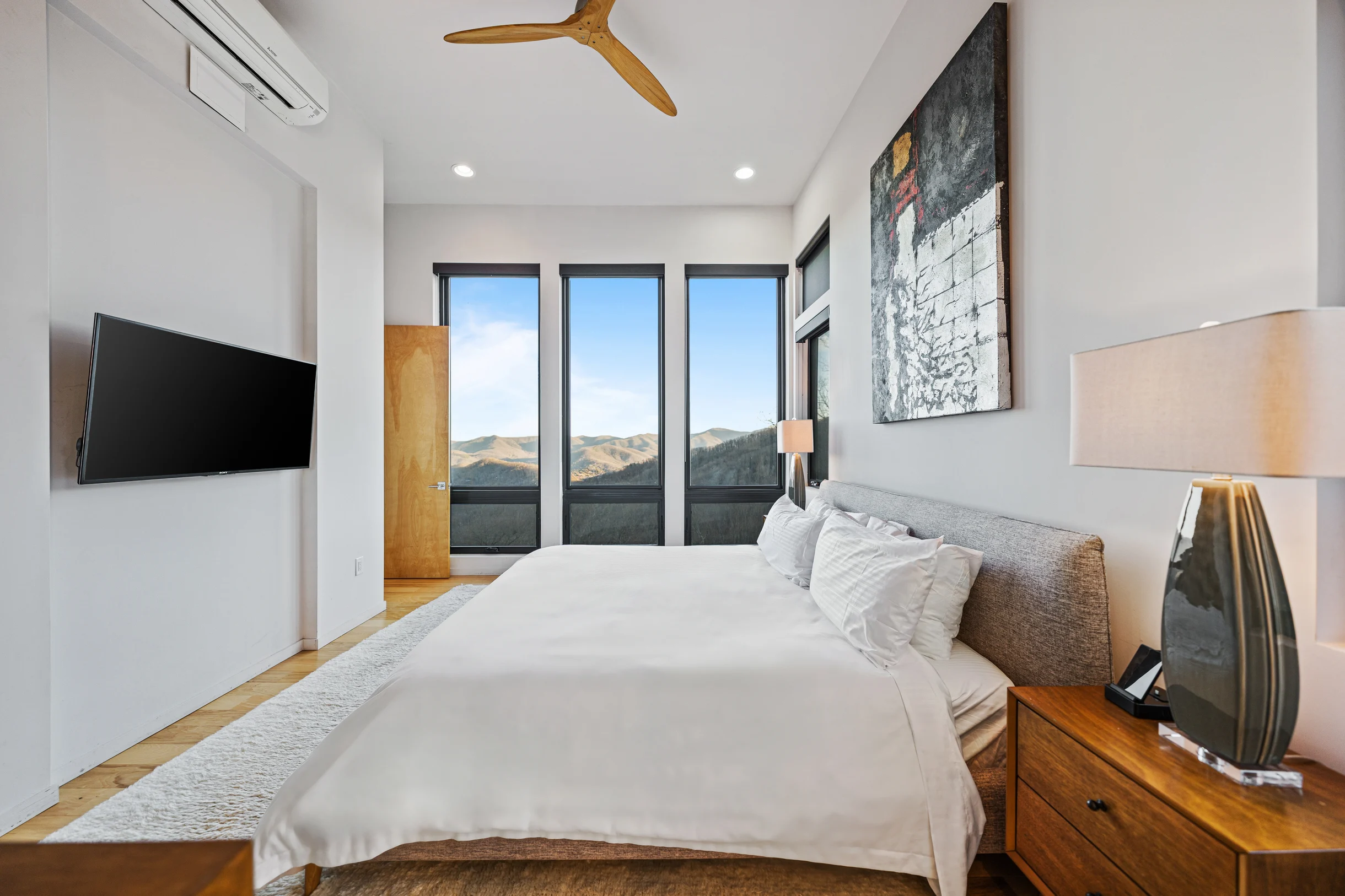 Wander Candler Modern #47