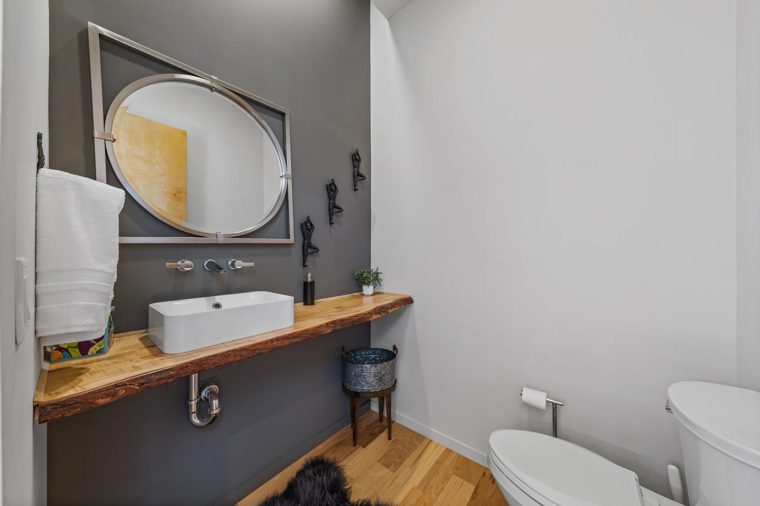 Wander Candler Modern #9