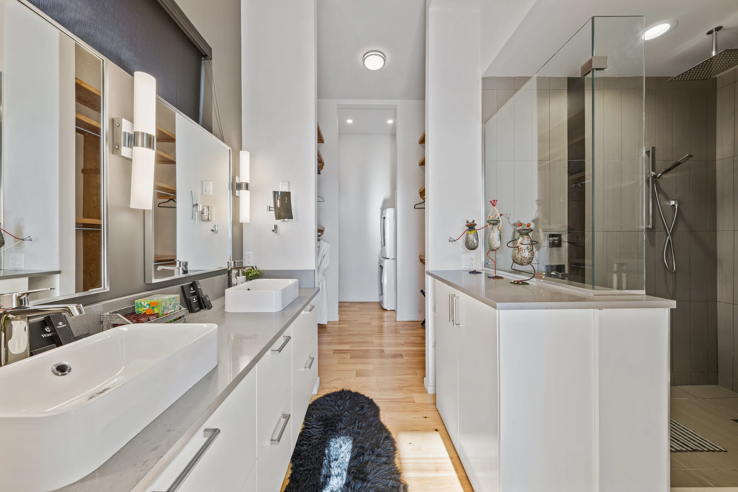 Wander Candler Modern #41