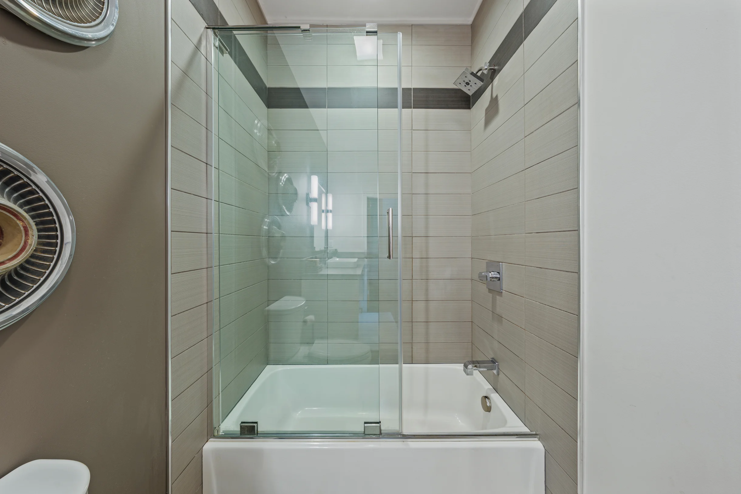 Wander Candler Modern #43