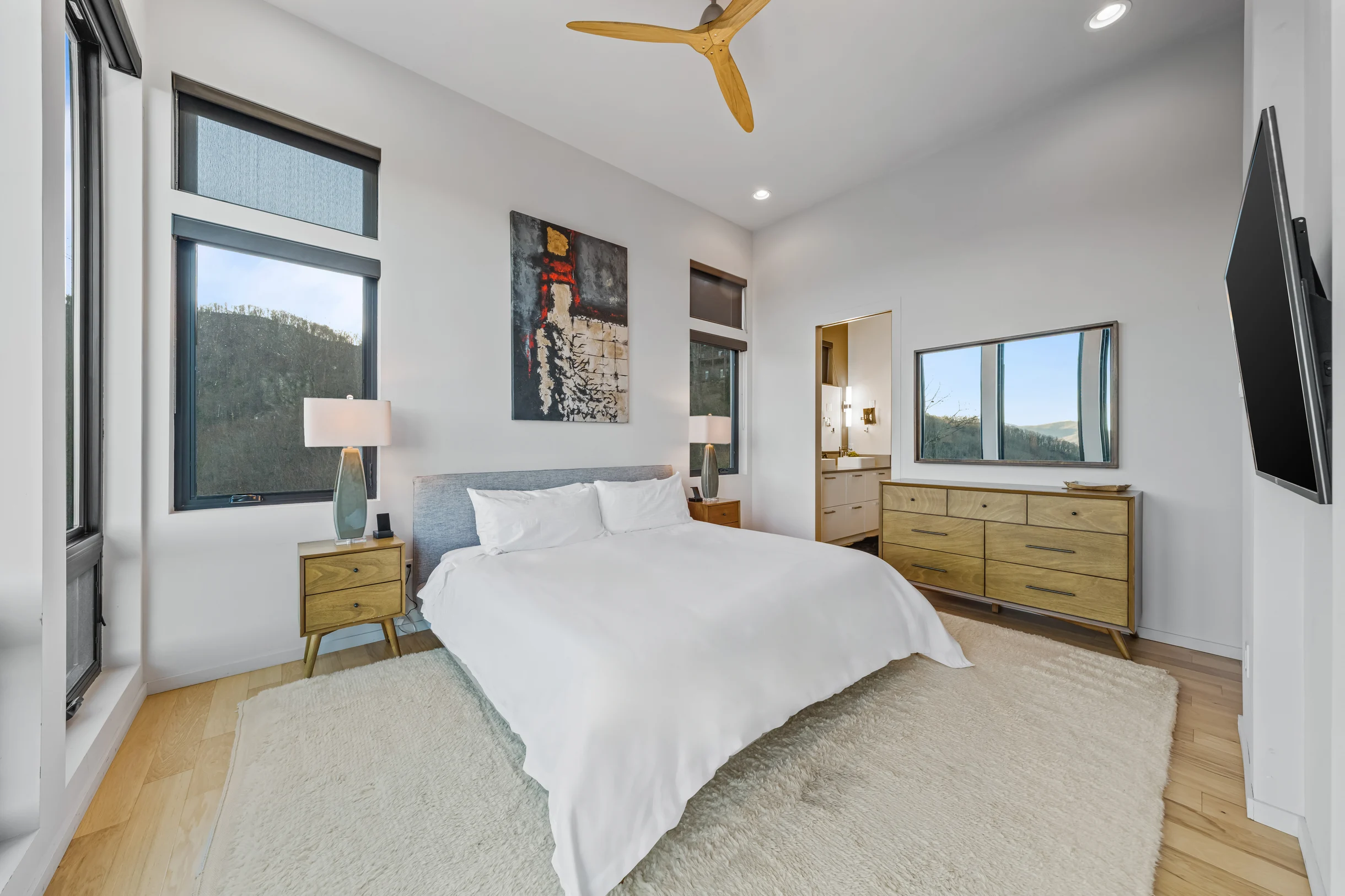 Wander Candler Modern #64