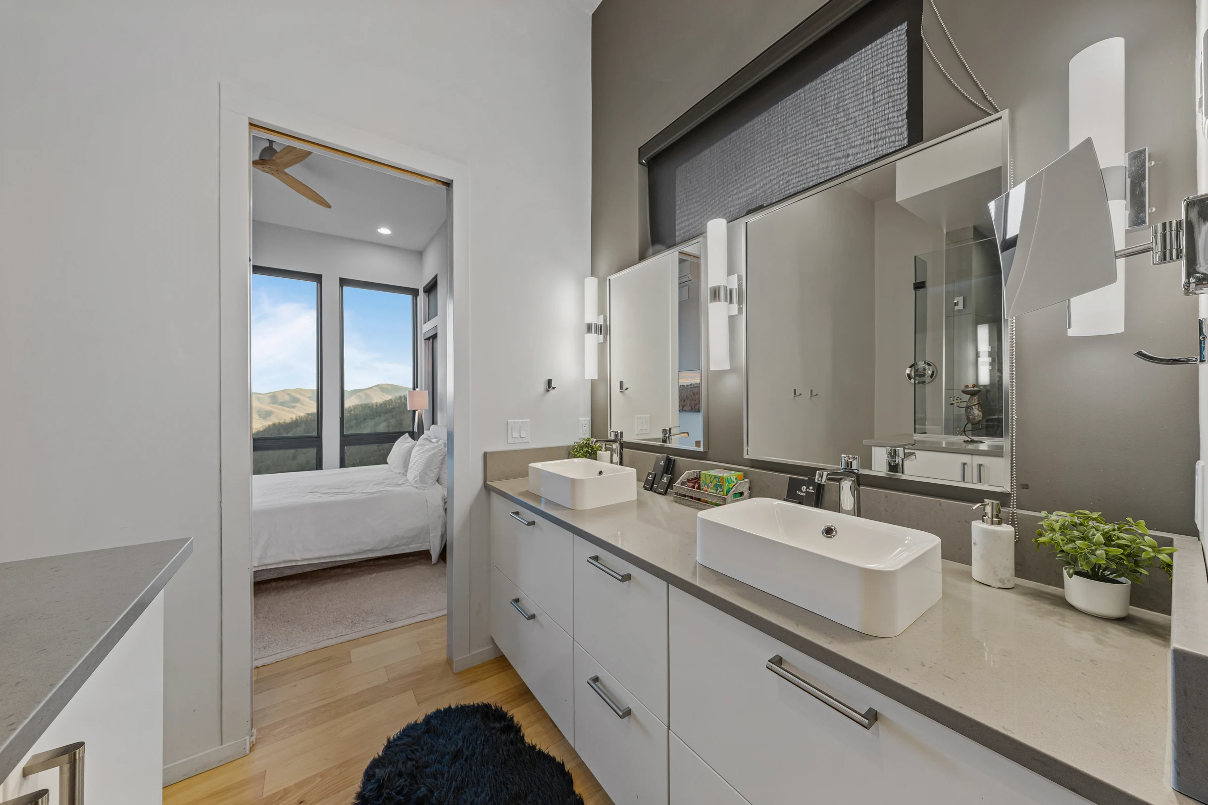 Wander Candler Modern #32