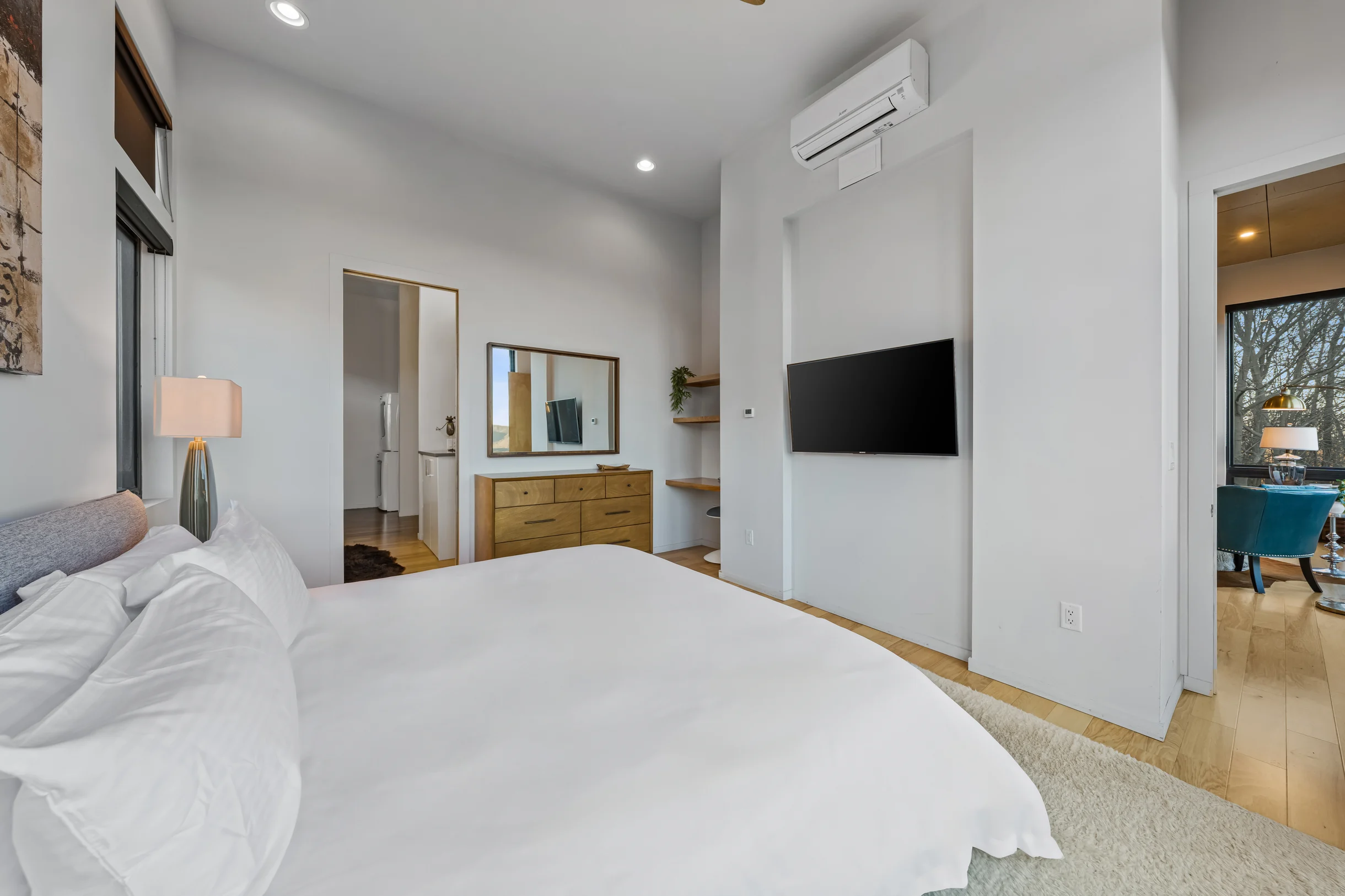 Wander Candler Modern #58