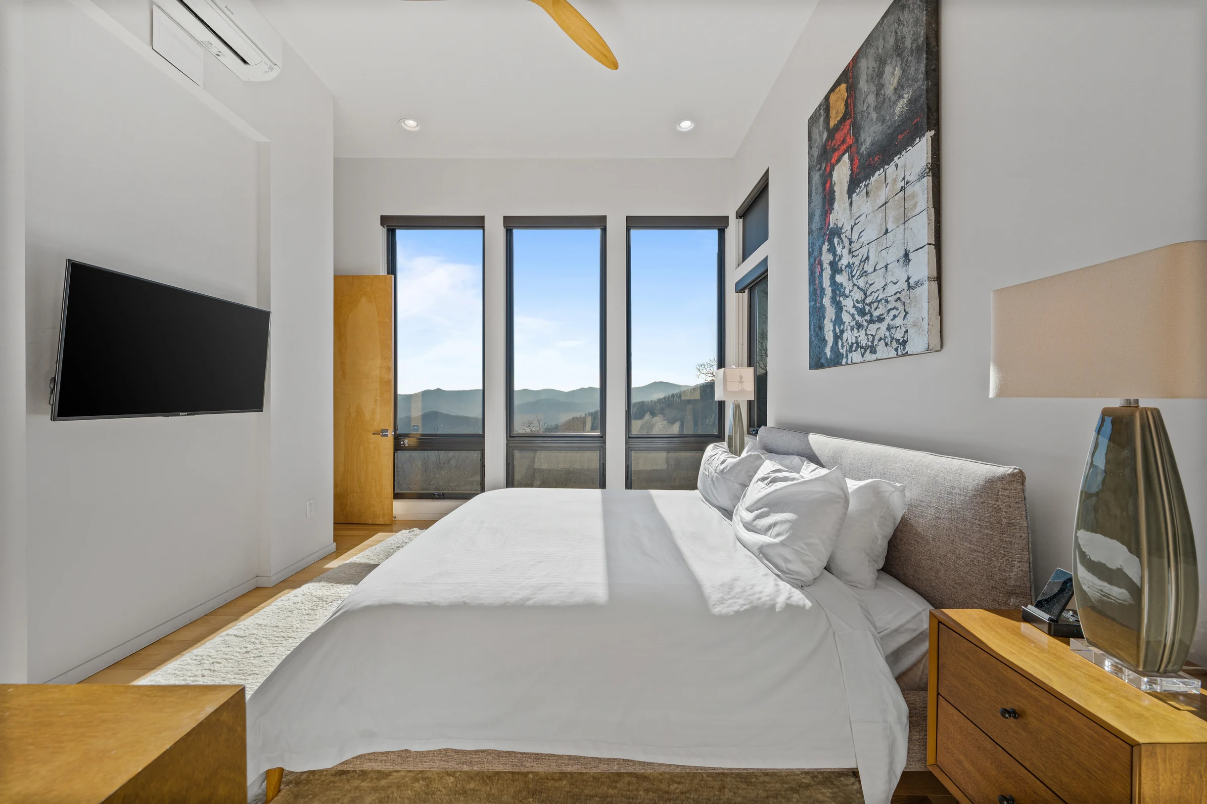 Wander Candler Modern #33