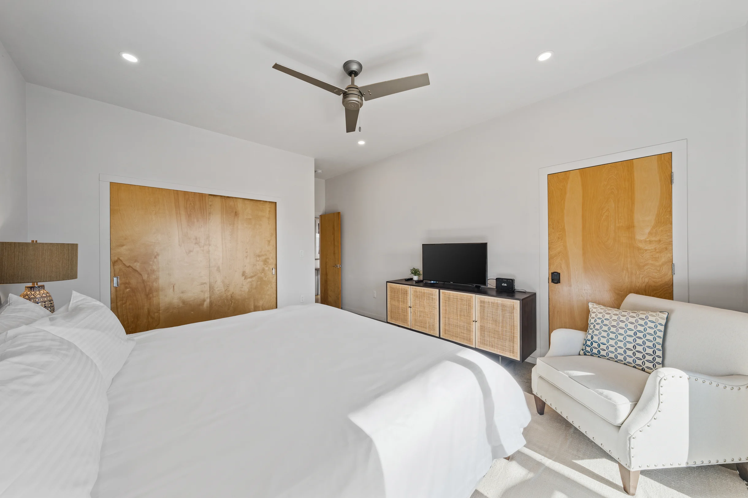 Wander Candler Modern #34