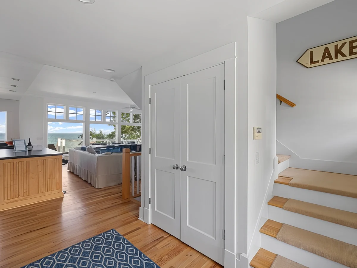 The Shore House #24