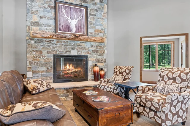 Huge Windows Modern Powderhouse Pass Home property photo 33