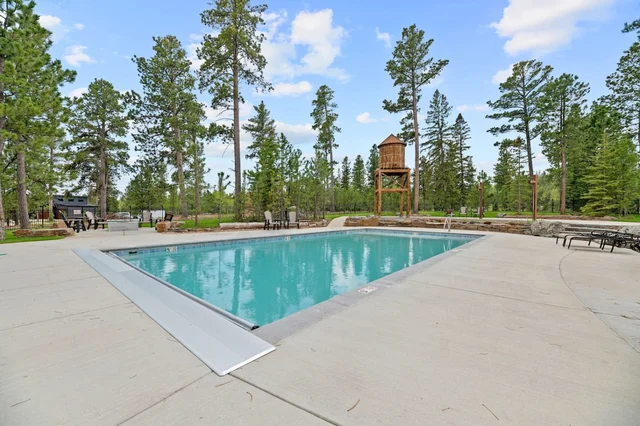 Huge Windows Modern Powderhouse Pass Home property photo 41