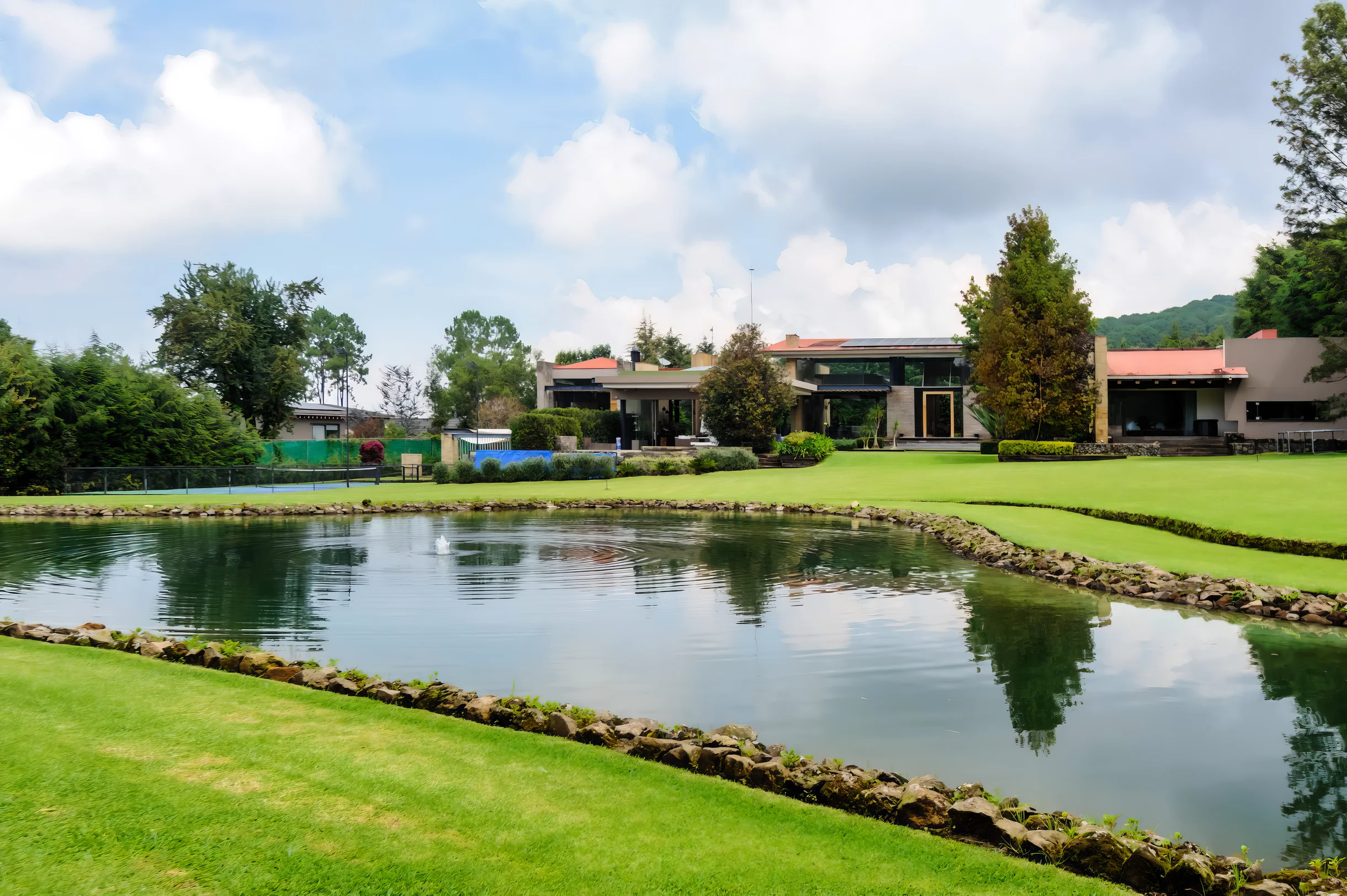 Wander Querencia Estate #4