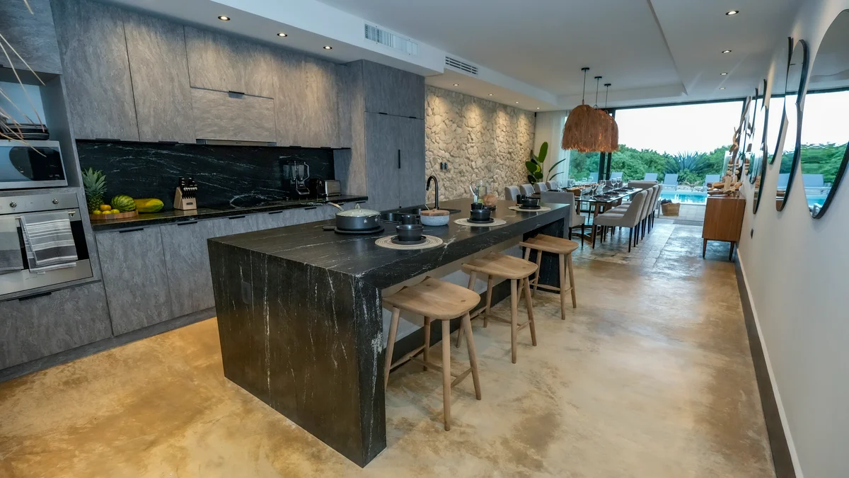 Wander Isla Mujeres Beachfront