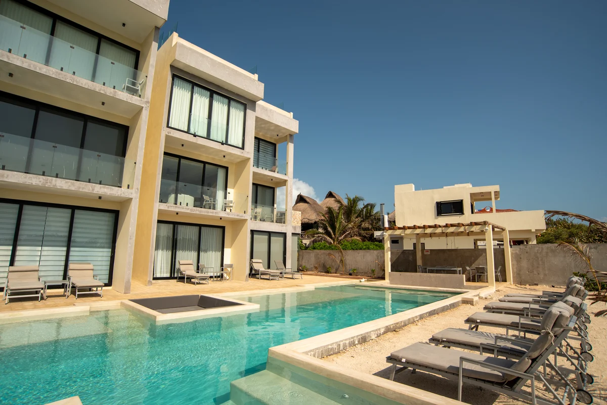 Wander Isla Mujeres Beachfront