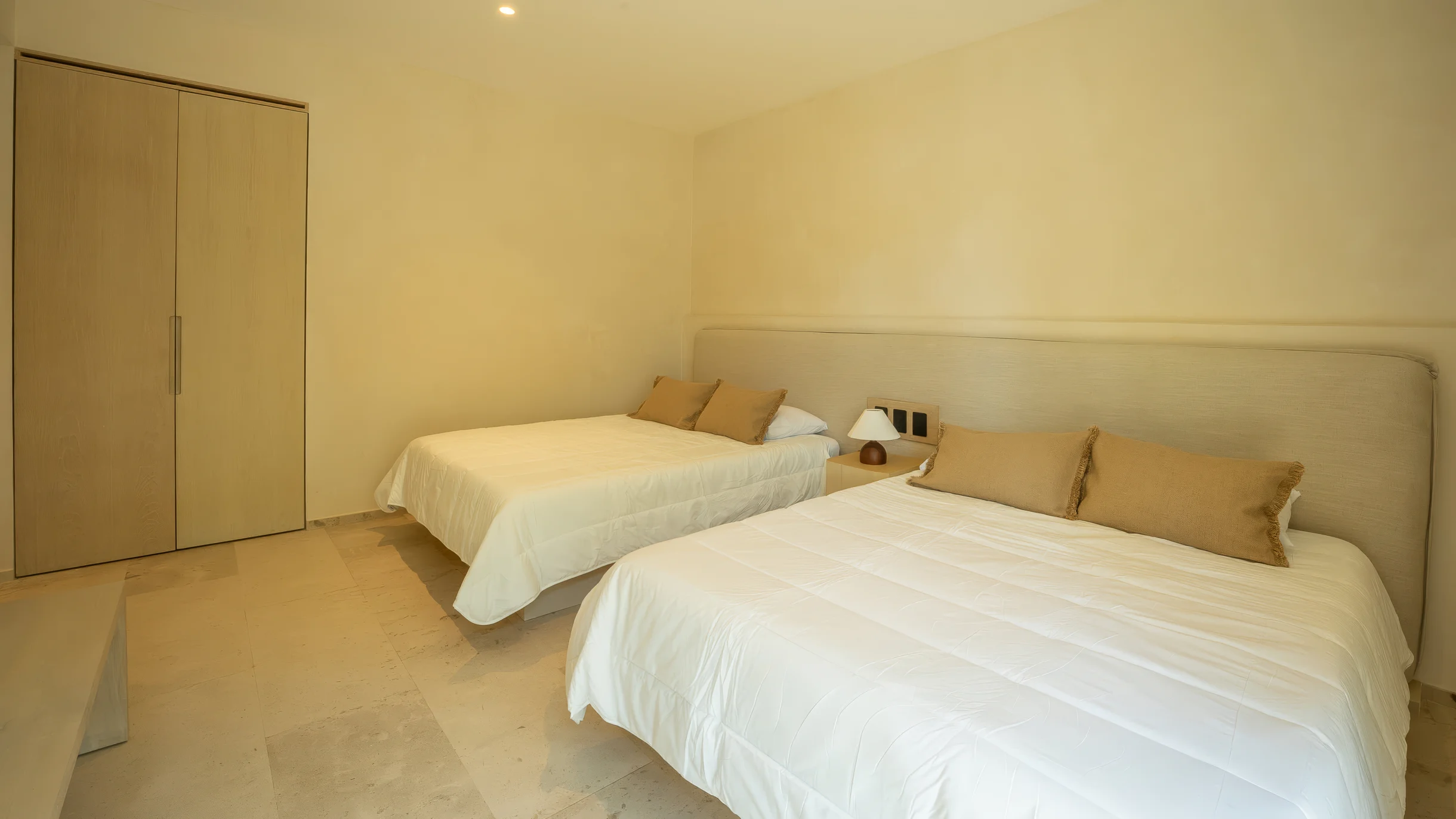 Wander Playa Blanca #29