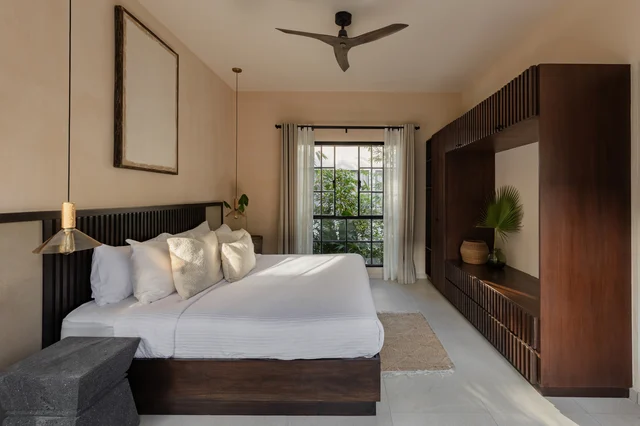 Bedroom 1 image 1
