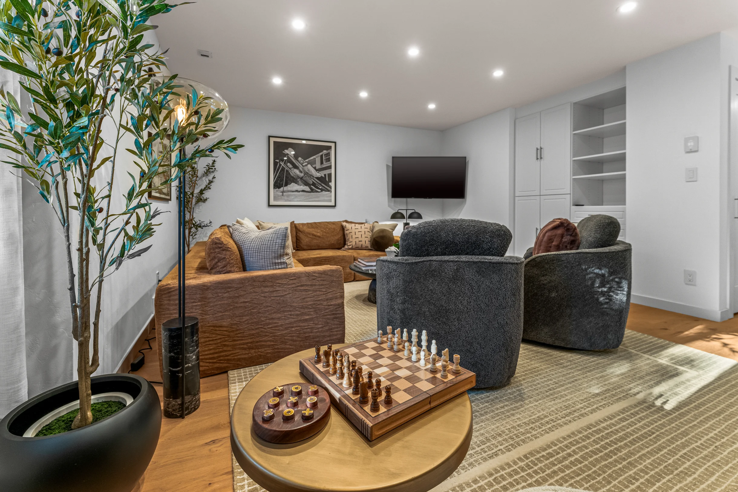 LUXE Loft Town Home | HOT TUB | Family-Friendly #49