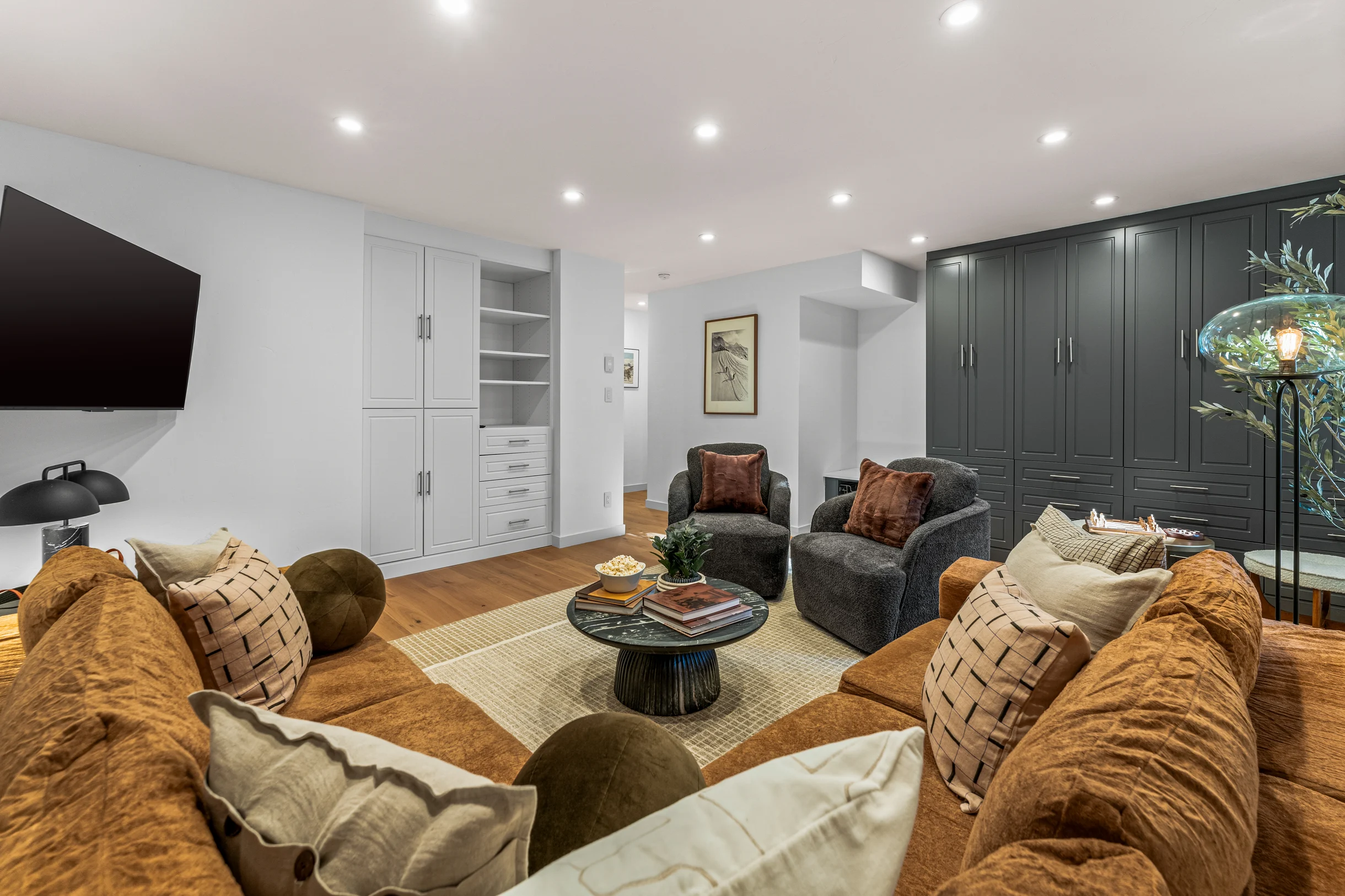 LUXE Loft Town Home | HOT TUB | Family-Friendly #55