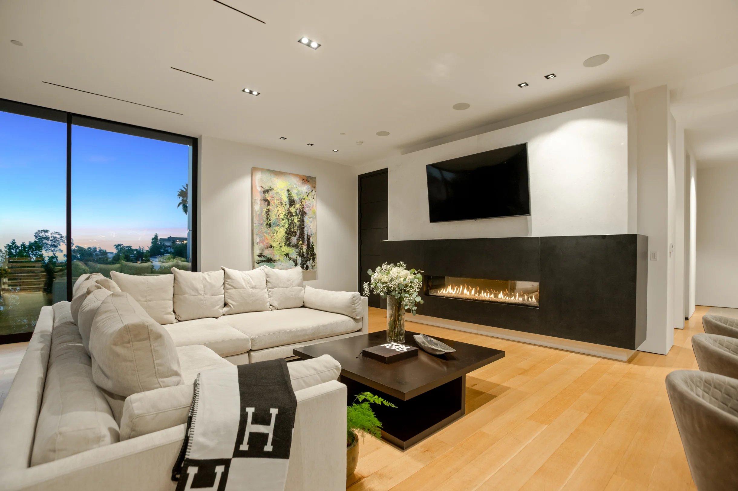 Wander Hollywood Crest #3