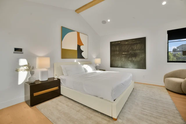 Bedroom 1 image 1