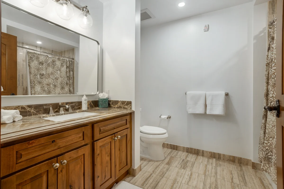 Wander Vail Pinnacle