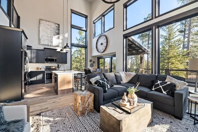 Huge Windows Modern Powderhouse Pass Home property photo 8