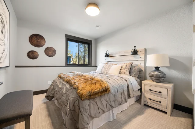 Huge Windows Modern Powderhouse Pass Home property photo 26